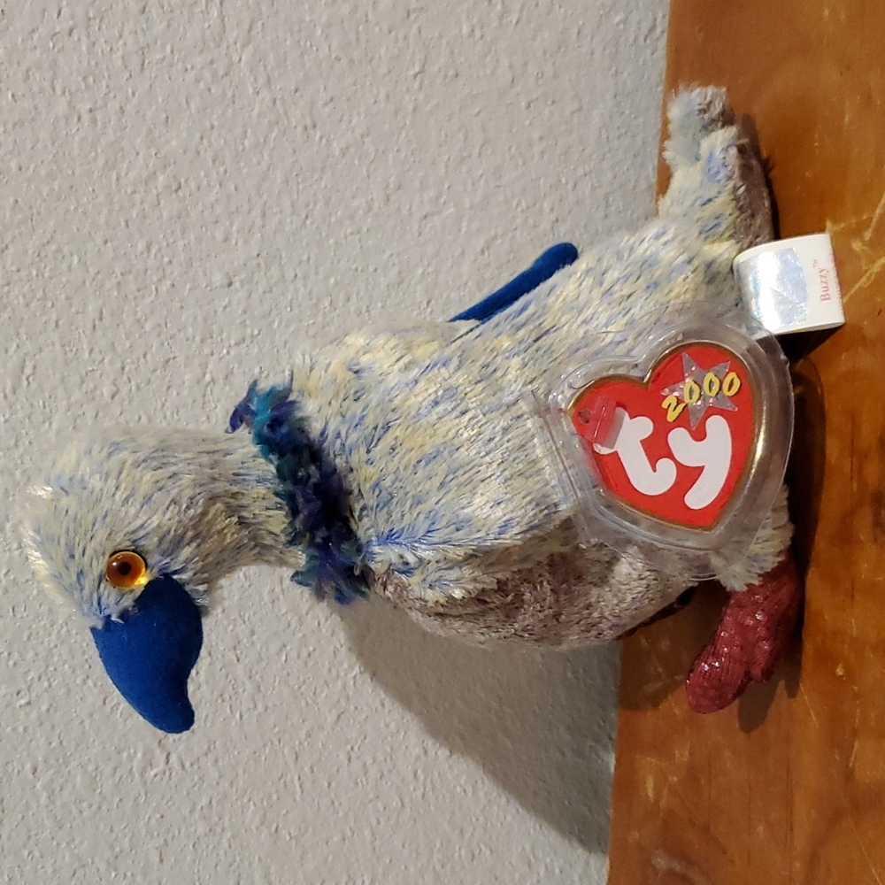 2000 Buzzy TY beanie baby. Tags attached - Y2K